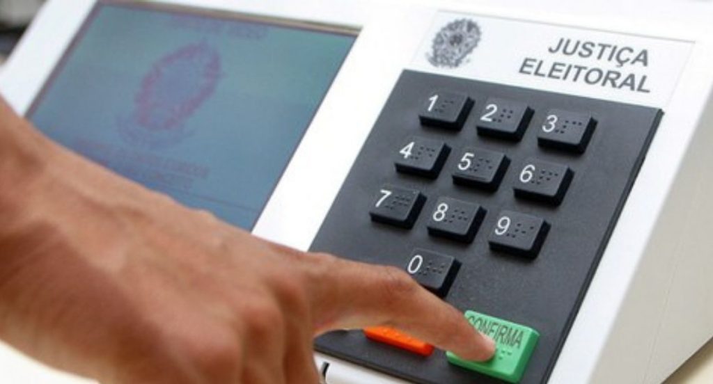 pesquisa-quaest-aponta-vantagem-de-flavio-bolsonaro-em-cinco-estados