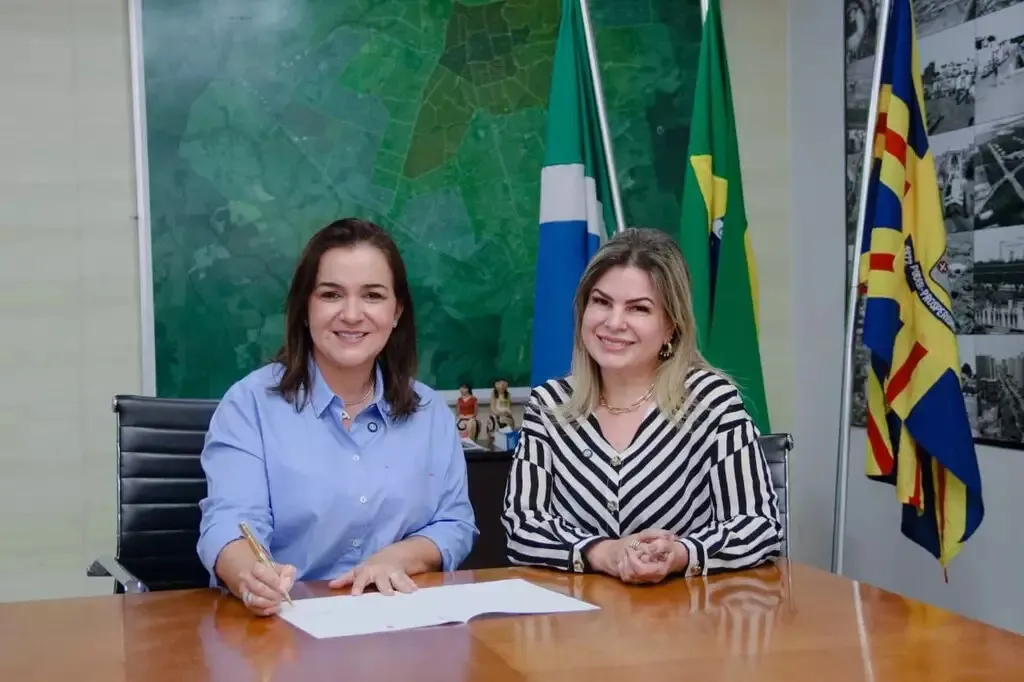 Operação da PF investiga campanha de Adriane e Camilla na Capital